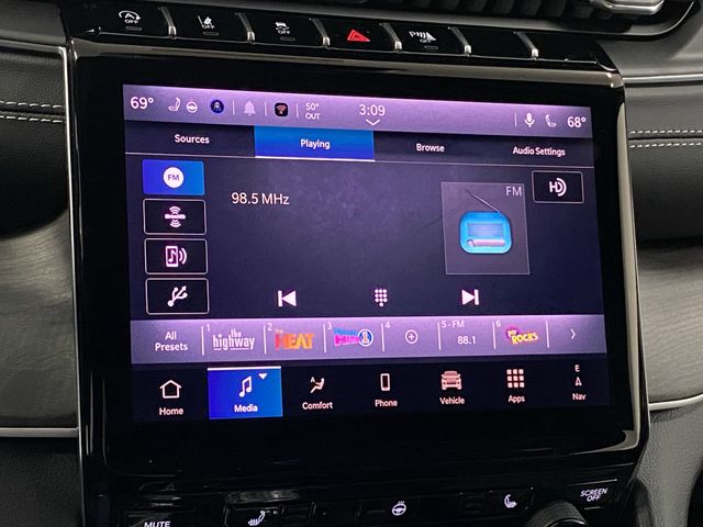 2025 Jeep Grand Cherokee Limited photo 19