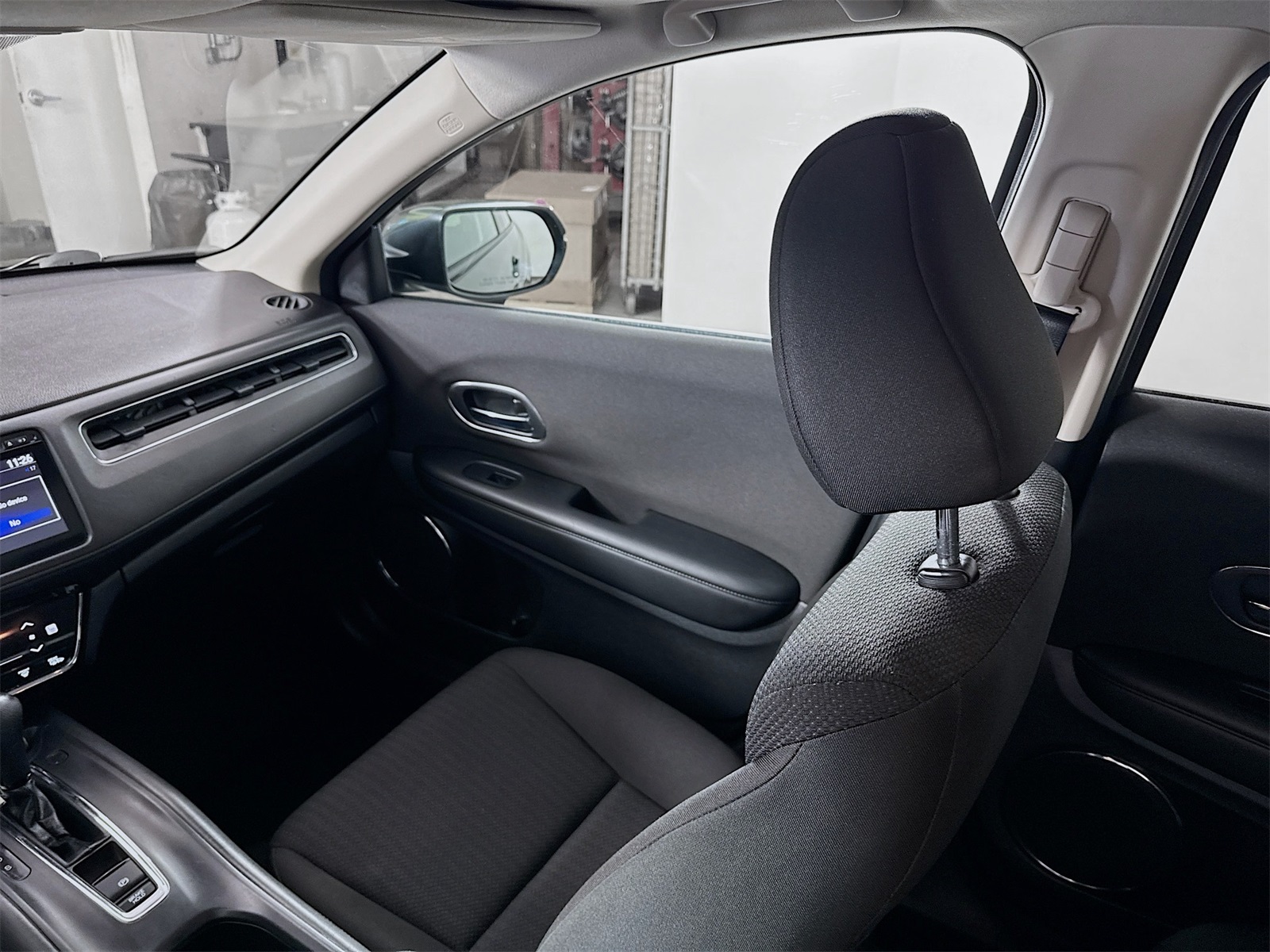 2017 Honda HR-V EX photo 19