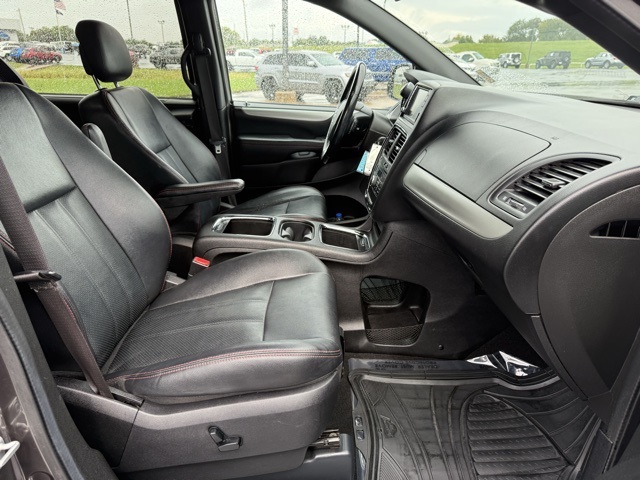 2019 Dodge Grand Caravan GT photo 8