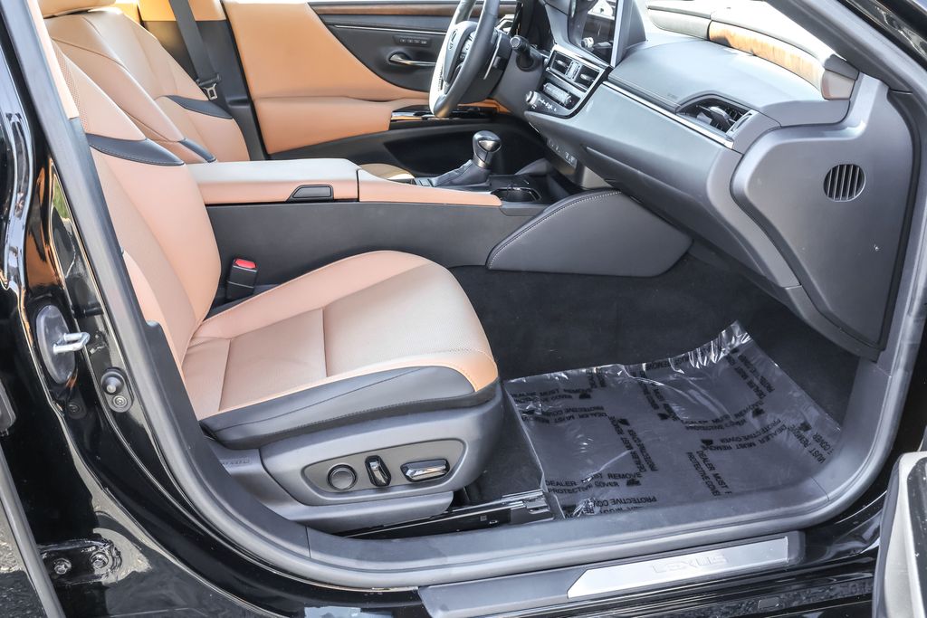2023 Lexus ES 350 photo 29