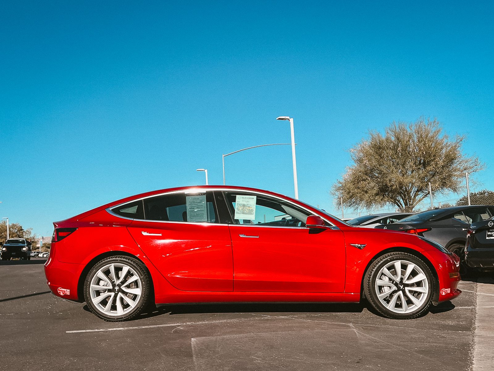 Used 2018 Tesla Model 3 Long Range with VIN 5YJ3E1EA2JF049421 for sale in Victorville, CA