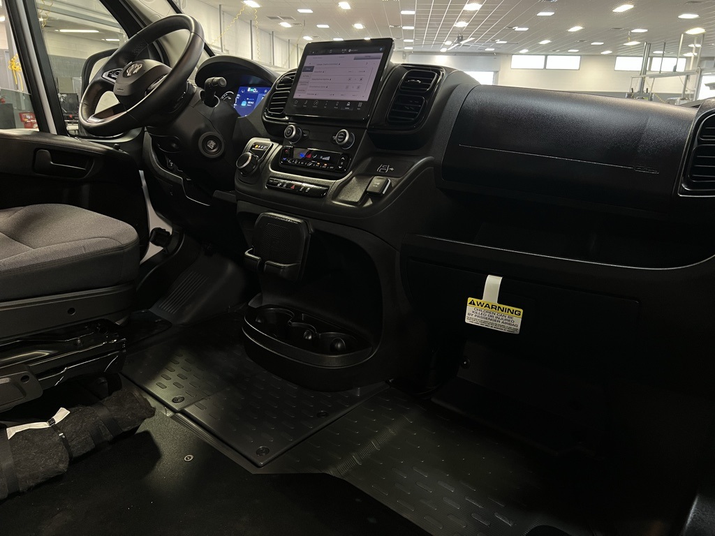 2024 Ram 3500 photo 25