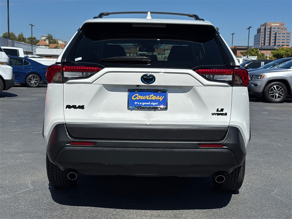 2021 Toyota RAV4 Hybrid LE photo 7