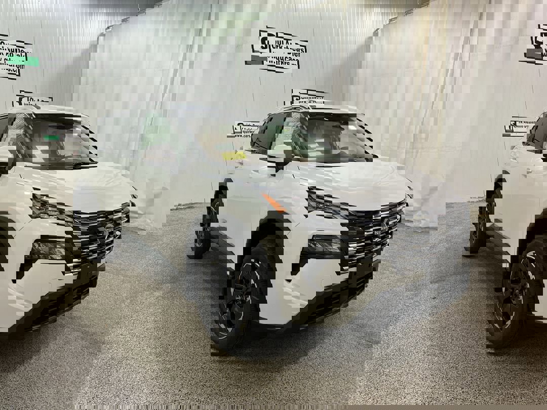 2026 Nissan Rogue SV's photo