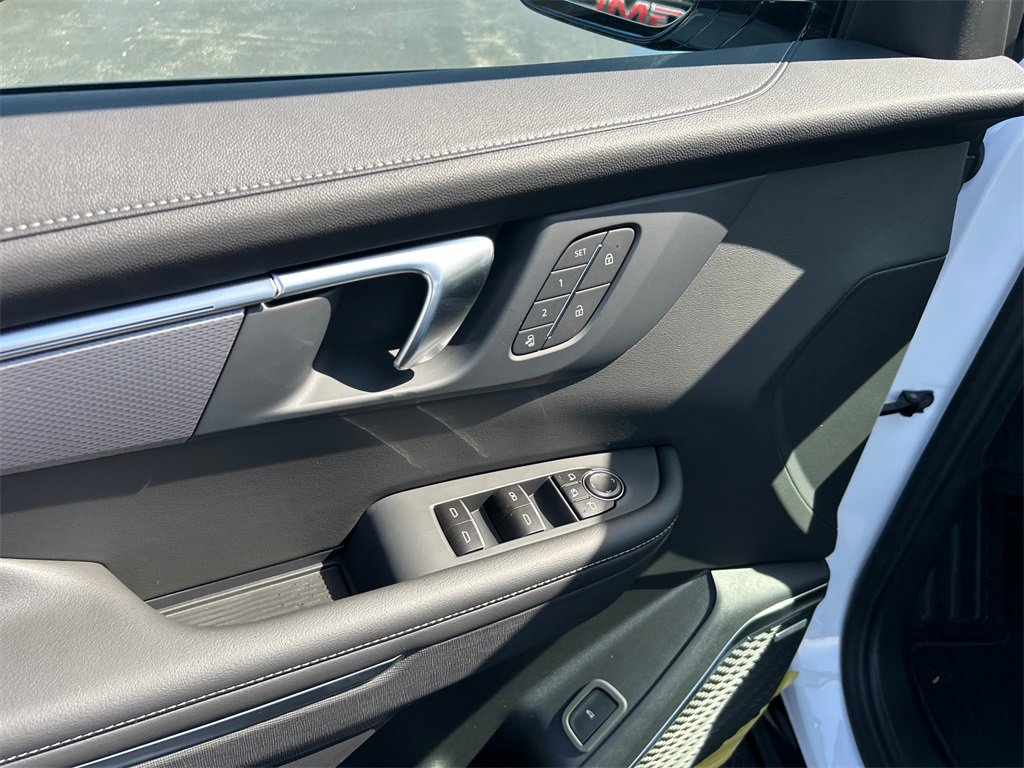 2026 BUICK ENCLAVE - Image 13