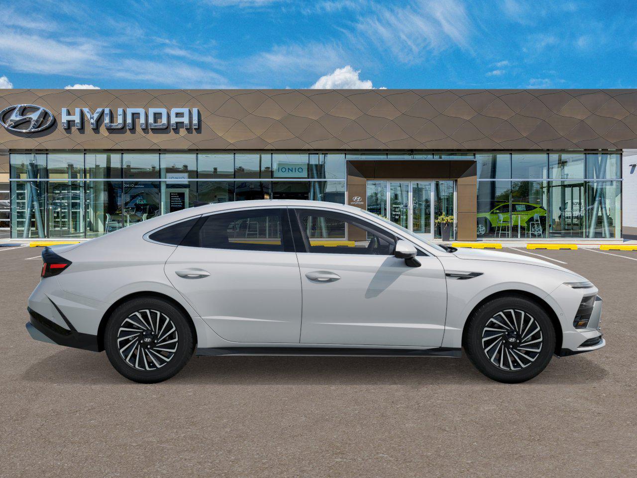 2026 Hyundai Sonata Hybrid Limited photo 5