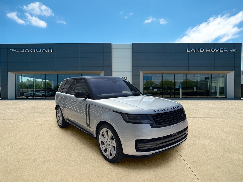 2023 Land Rover Range Rover SE photo 6