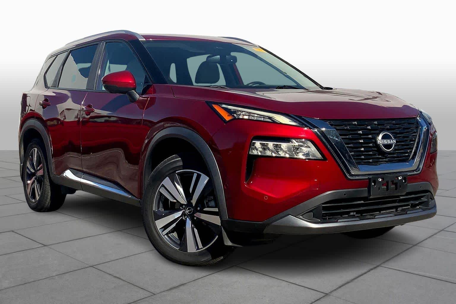 2023 Nissan Rogue SL photo 2