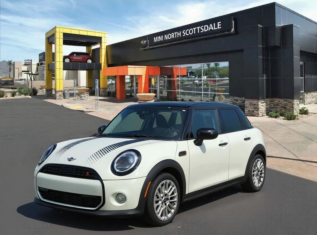 2026 MINI Hardtop S's photo