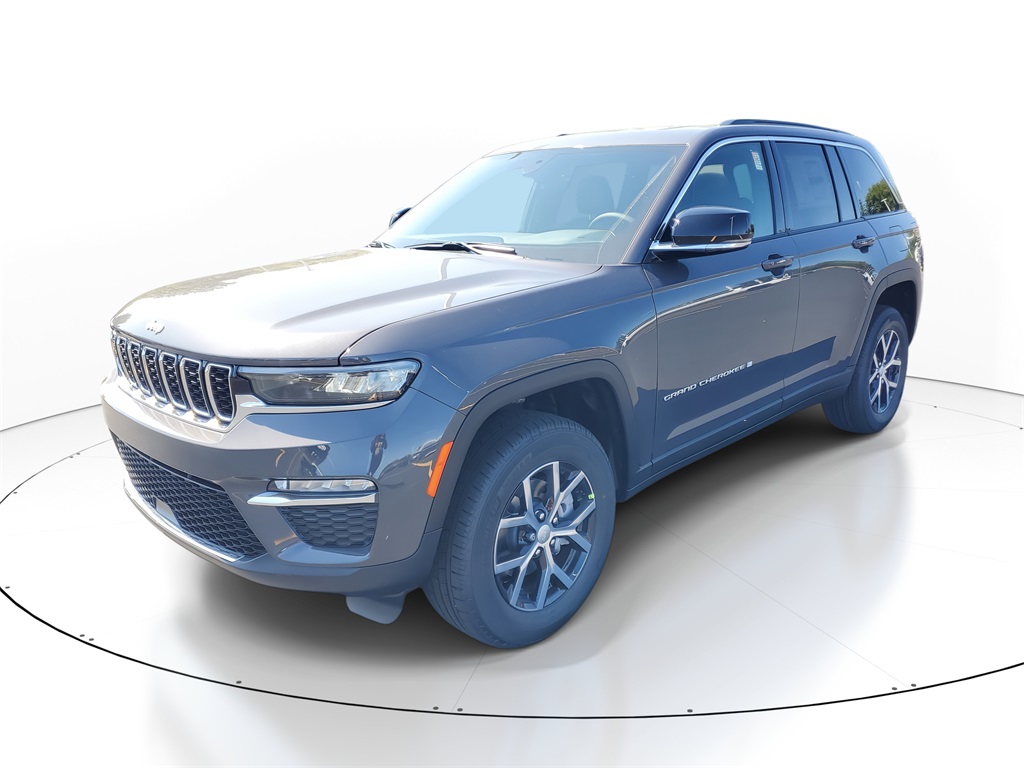 2025 Jeep Grand Cherokee Limited photo 2