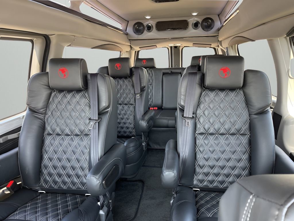 2025 Gmc Savana Cargo 2500 photo 29