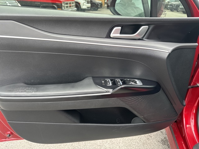 2022 Kia K5 GT-Line photo 18