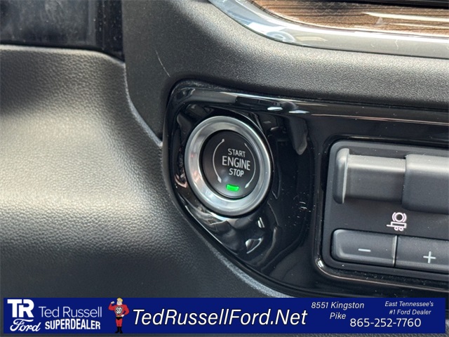 2023 Chevrolet Silverado 1500 RST photo 16