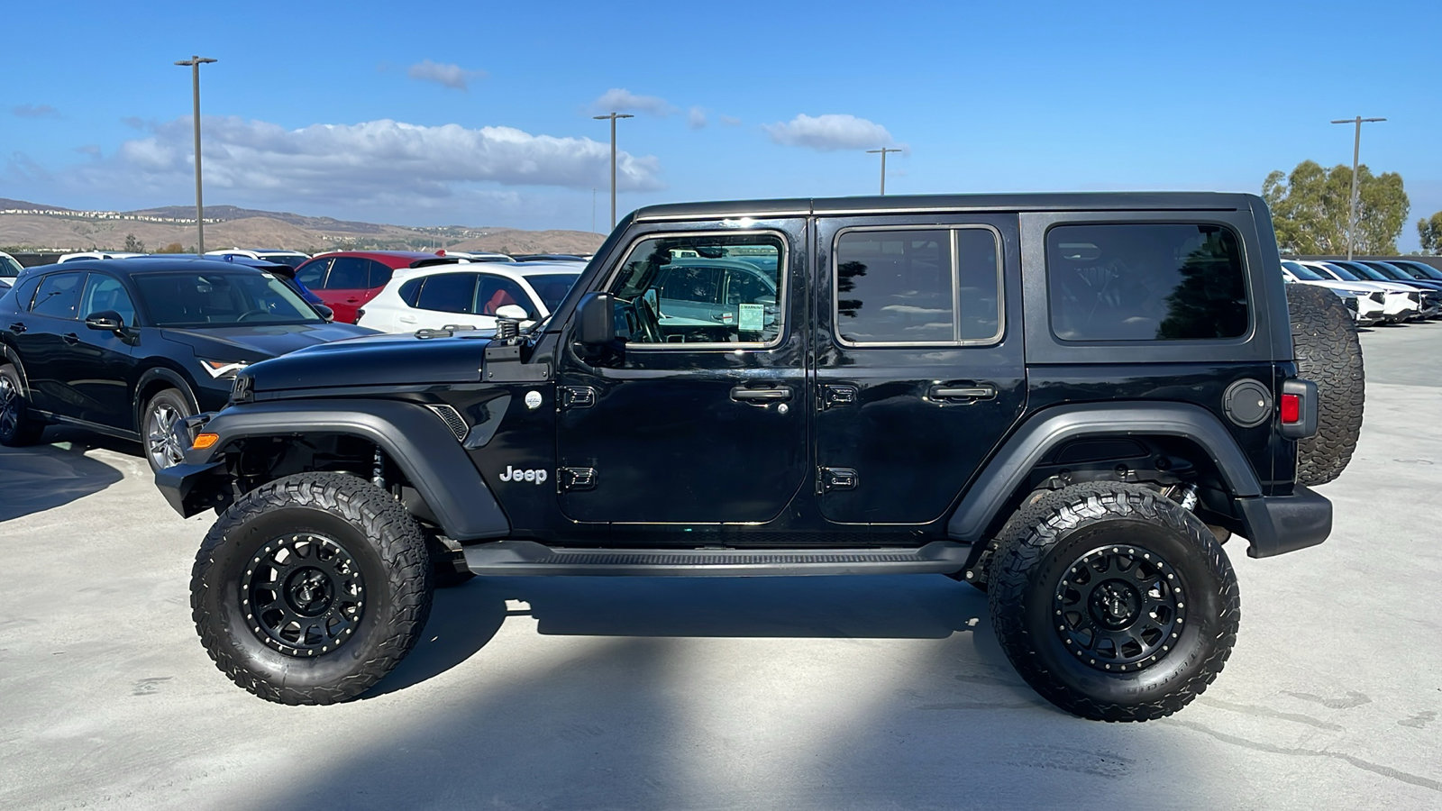 2018 Jeep Wrangler Unlimited Sport S photo 2