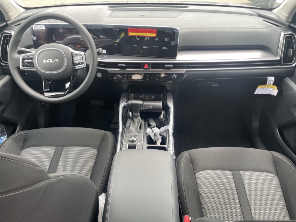 2026 Kia Sorento LX photo 10