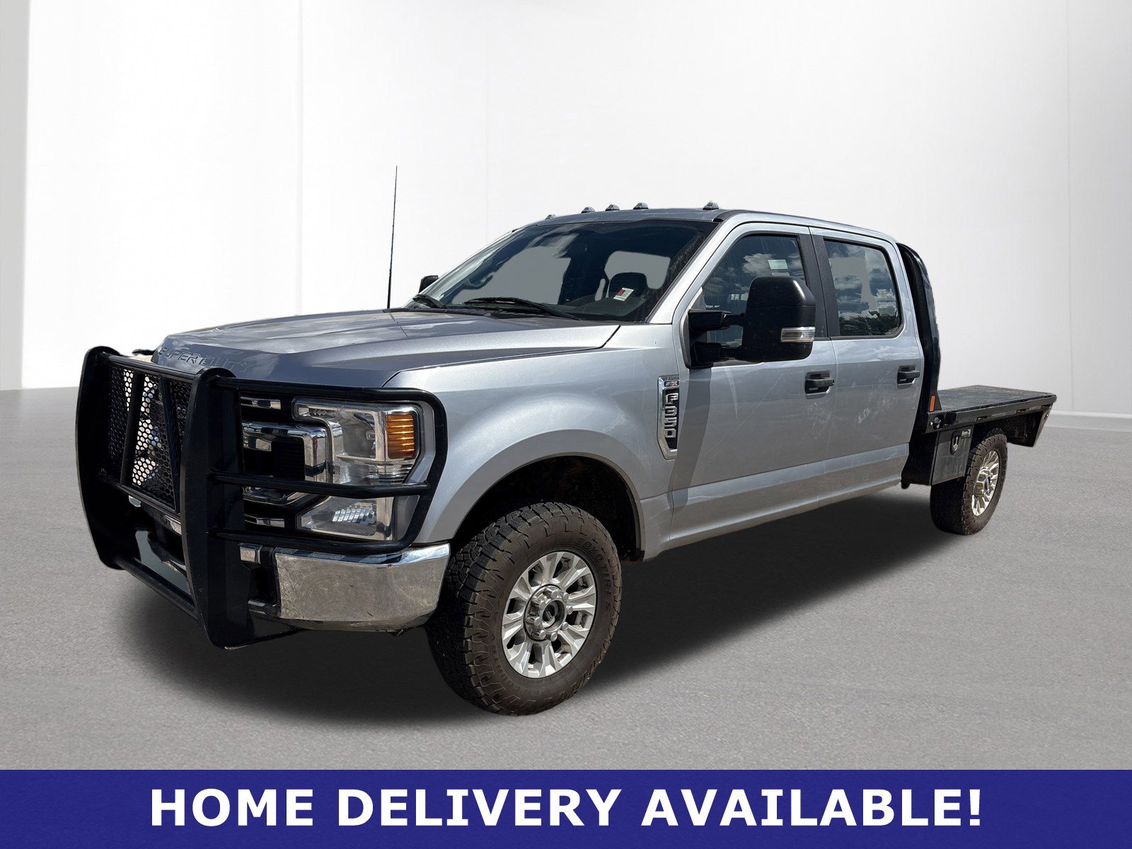 2022 Ford F-350 XL photo 3