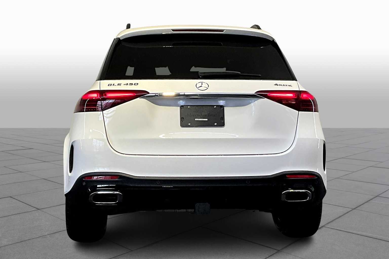2026 Mercedes Benz GLE 450 4MATIC photo 2