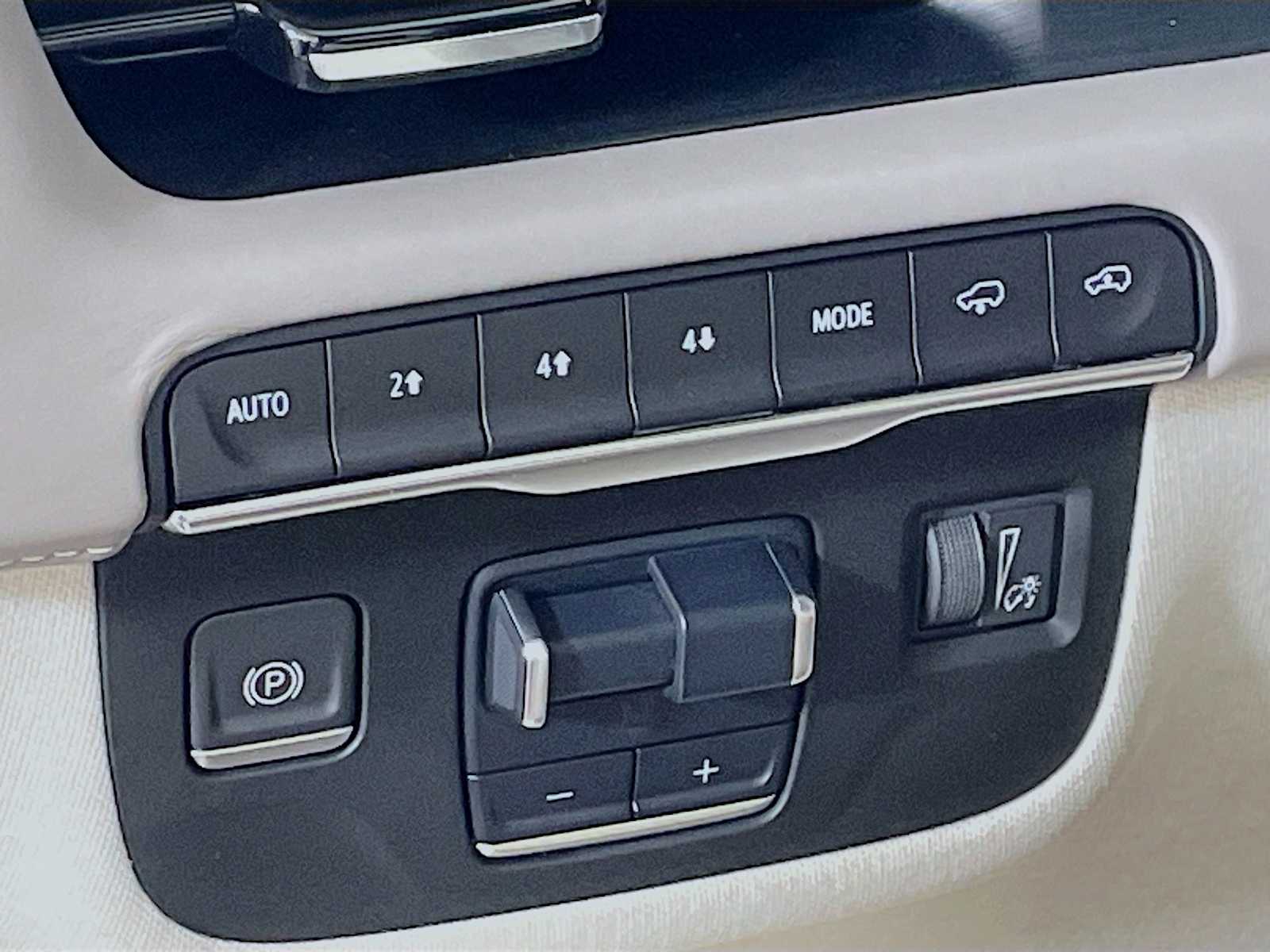2021 Cadillac Escalade Sport Platinum photo 8