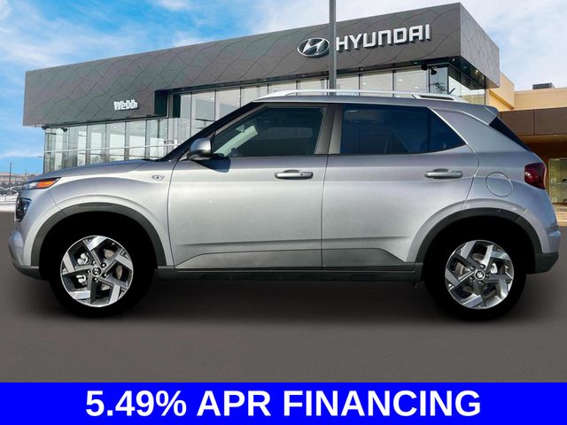 2025 Hyundai Venue SEL photo 2