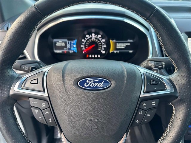 2020 Ford Edge ST photo 24