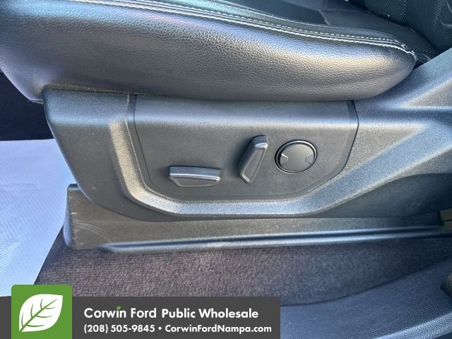 2020 Ford F-150 Lariat photo 29