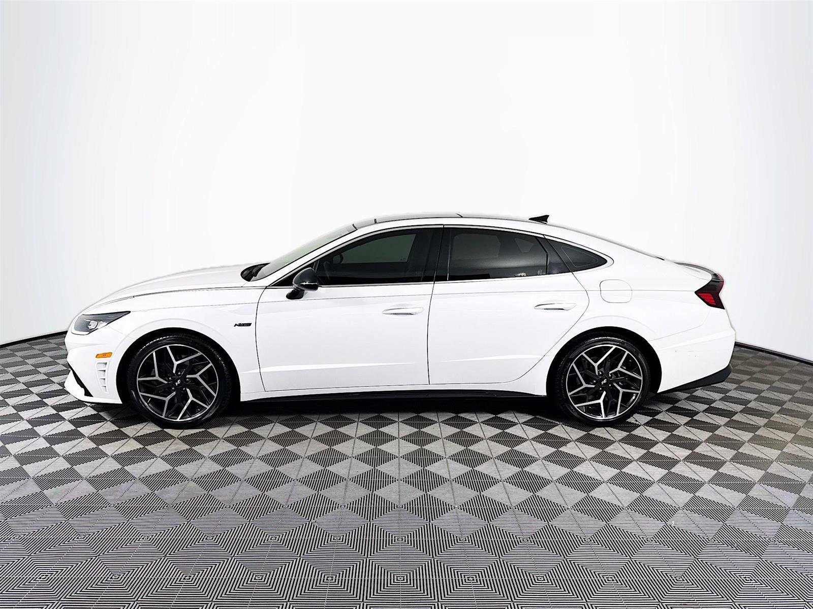 2022 Hyundai Sonata N Line photo 4