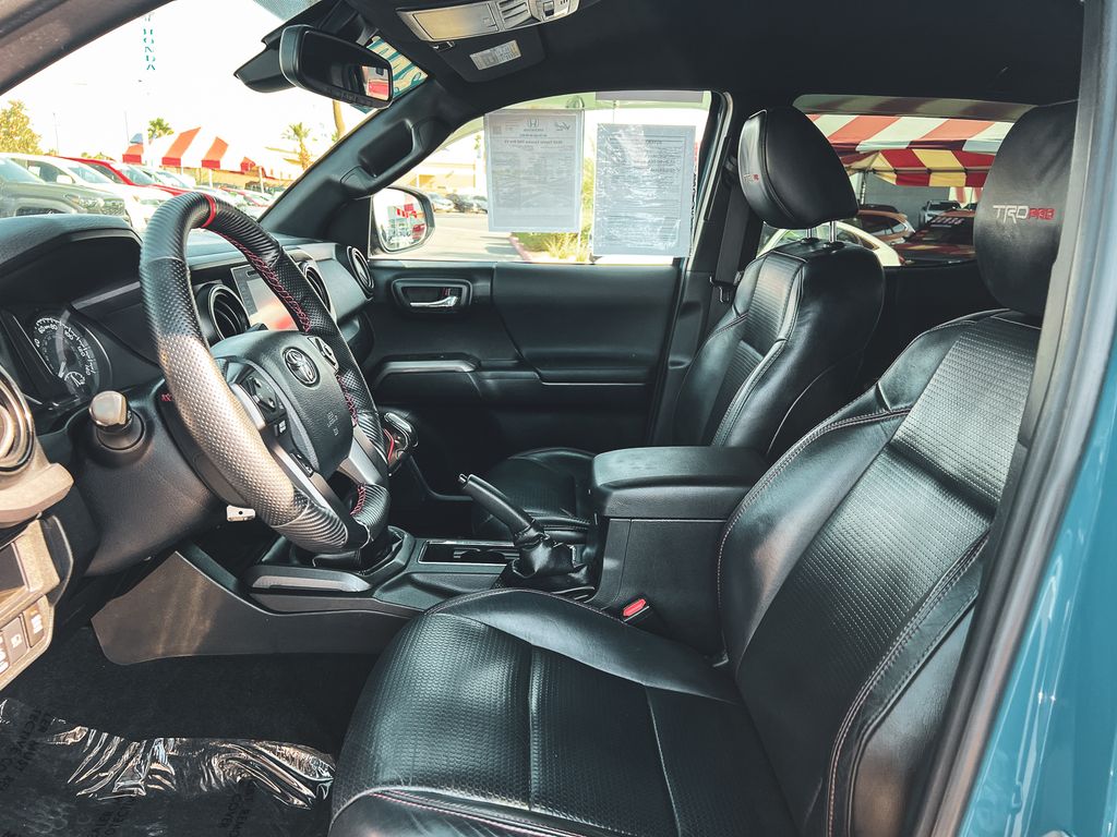 2018 Toyota Tacoma V6 photo 26