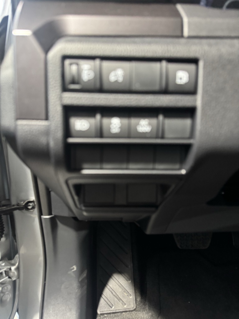 2025 Toyota 4Runner photo 28