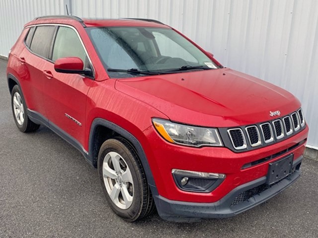 2018 Jeep Compass Latitude photo 2