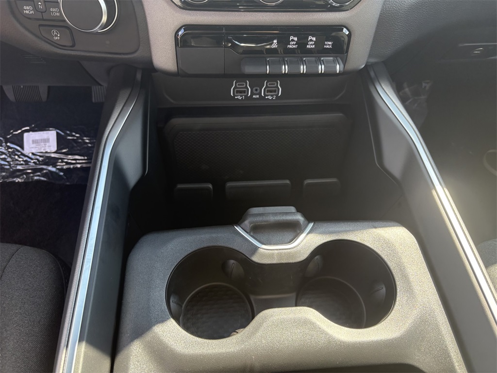 2025 Ram 1500 Big Horn photo 25