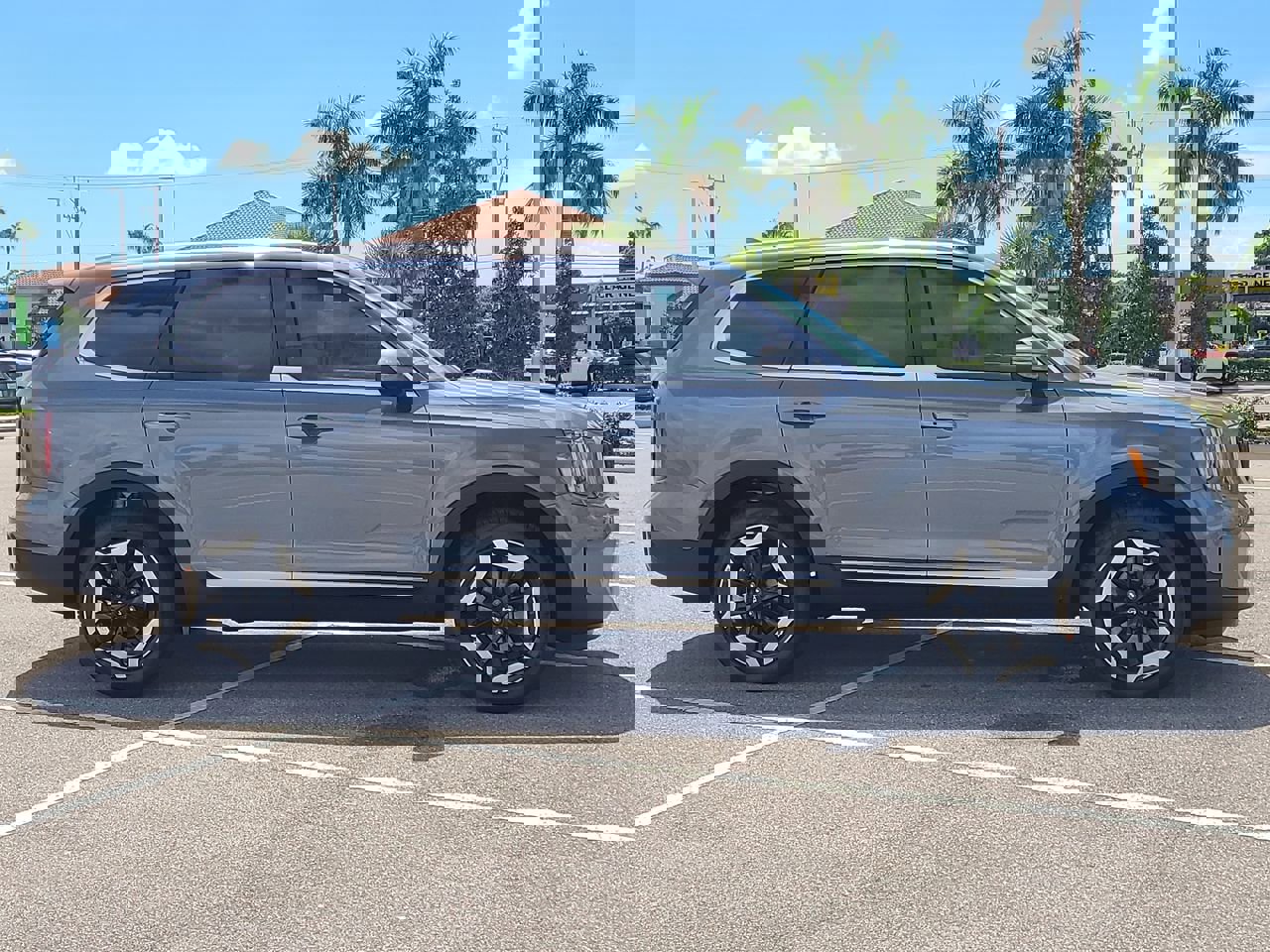2025 Kia Telluride EX photo 2
