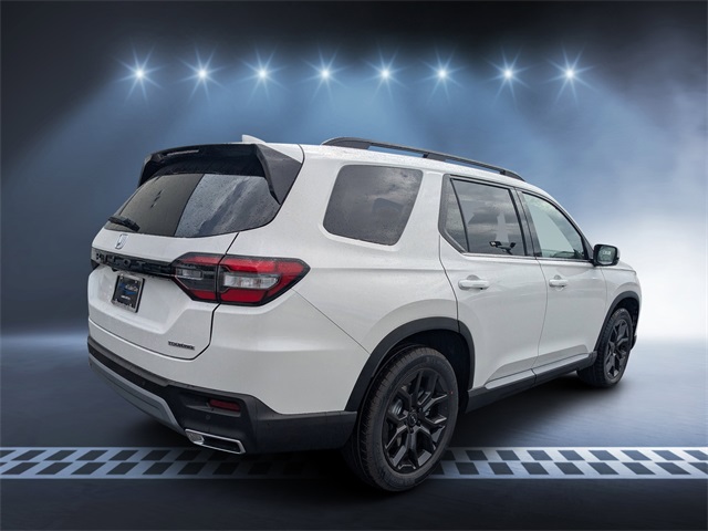 2025 Honda Pilot Touring photo 2