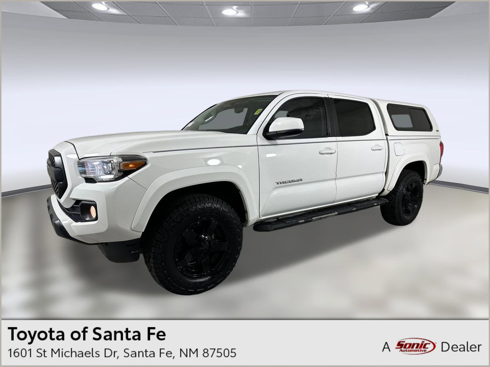 2017 Toyota Tacoma SR5's photo