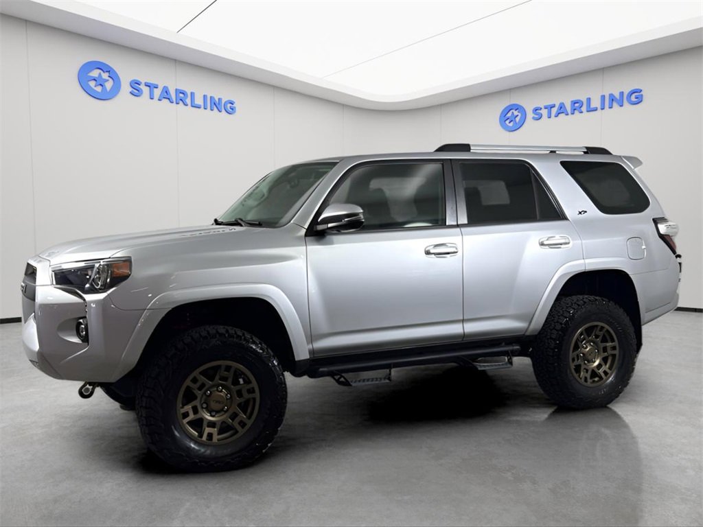 2022 Toyota 4Runner SR5 Premium photo 2