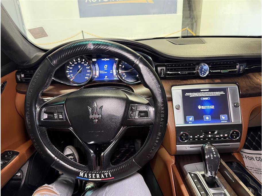 2016 Maserati Quattroporte S photo 32