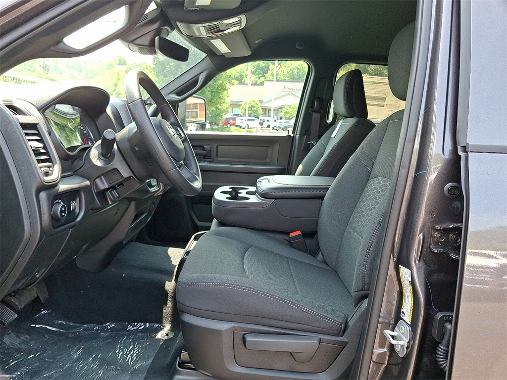 2025 Ram 3500 Tradesman photo 12