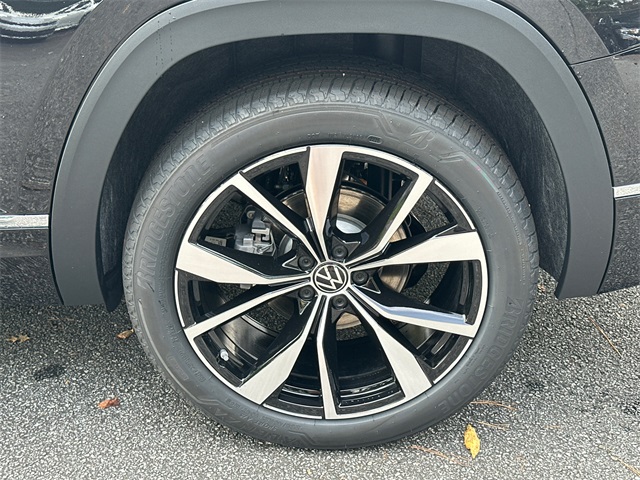 2026 Volkswagen Atlas SEL Premium R-Line photo 18
