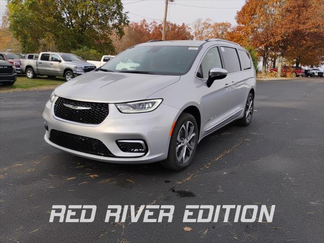2026 Chrysler Pacifica Pinnacle's photo