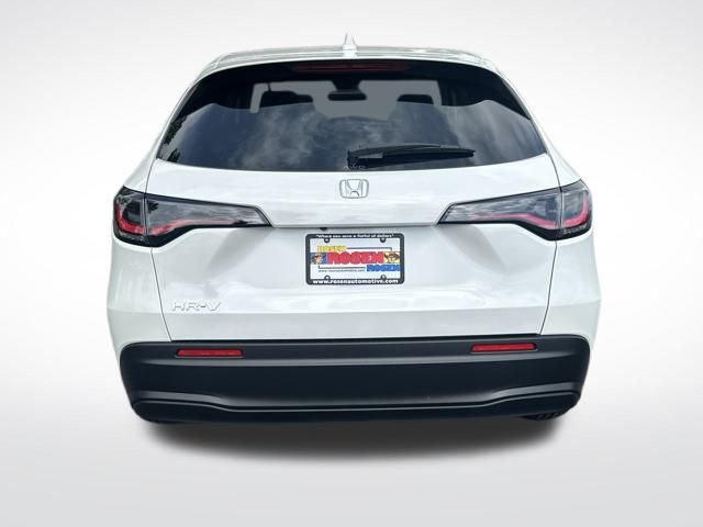 2026 Honda HR-V LX photo 3
