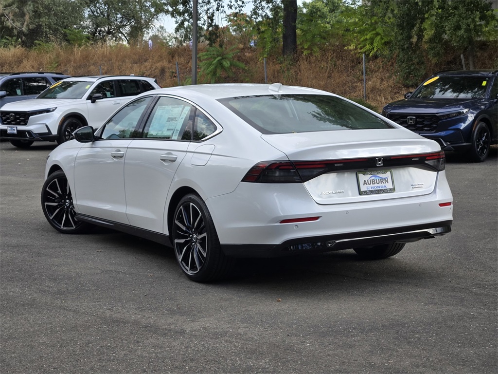 2025 Honda Accord Hybrid Touring photo 6