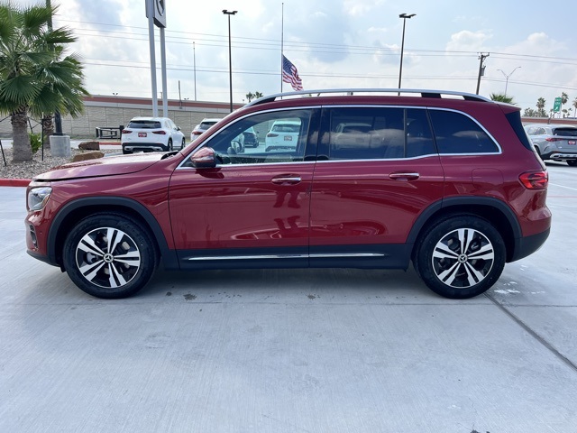 2026 Mercedes Benz GLB 250 photo 3