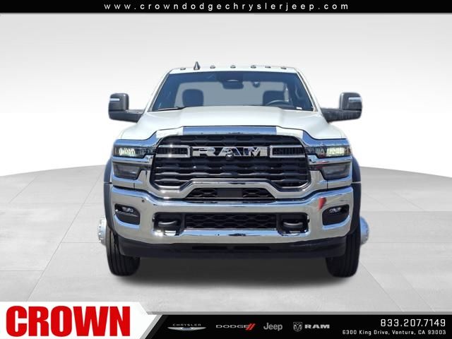 2025 Ram 5500 Tradesman photo 2