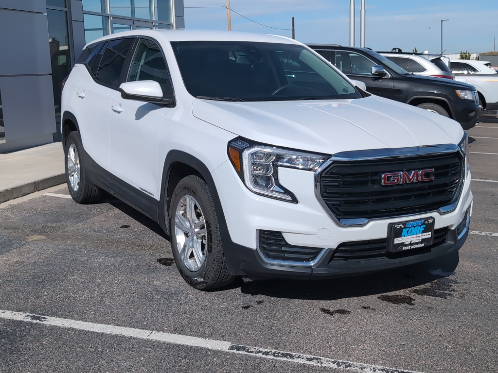 2024 Gmc Terrain SLE photo 3