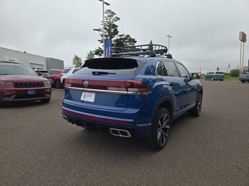 2025 Volkswagen Atlas Cross Sport SEL Premium R-Line photo 3