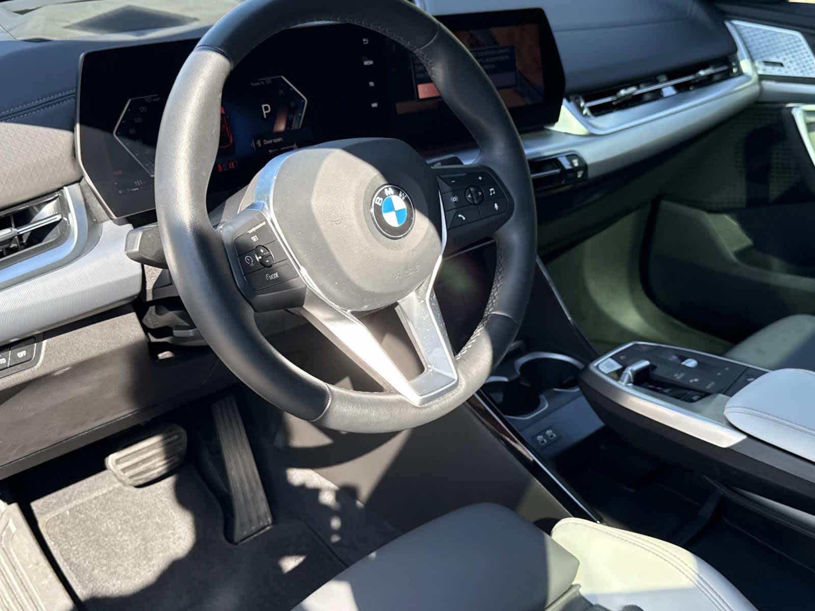 2025 Bmw X2 xDrive28i photo 2