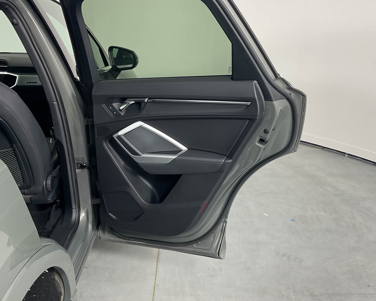 2020 Audi Q3 Premium photo 17