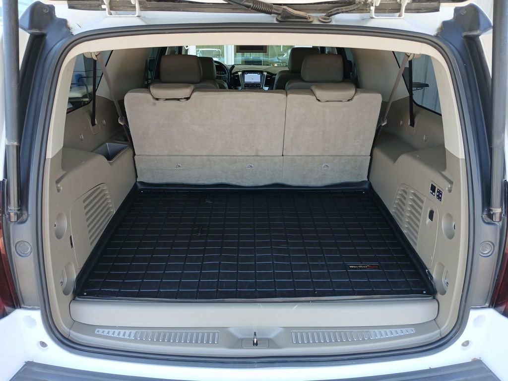 2018 Chevrolet Suburban LT photo 27