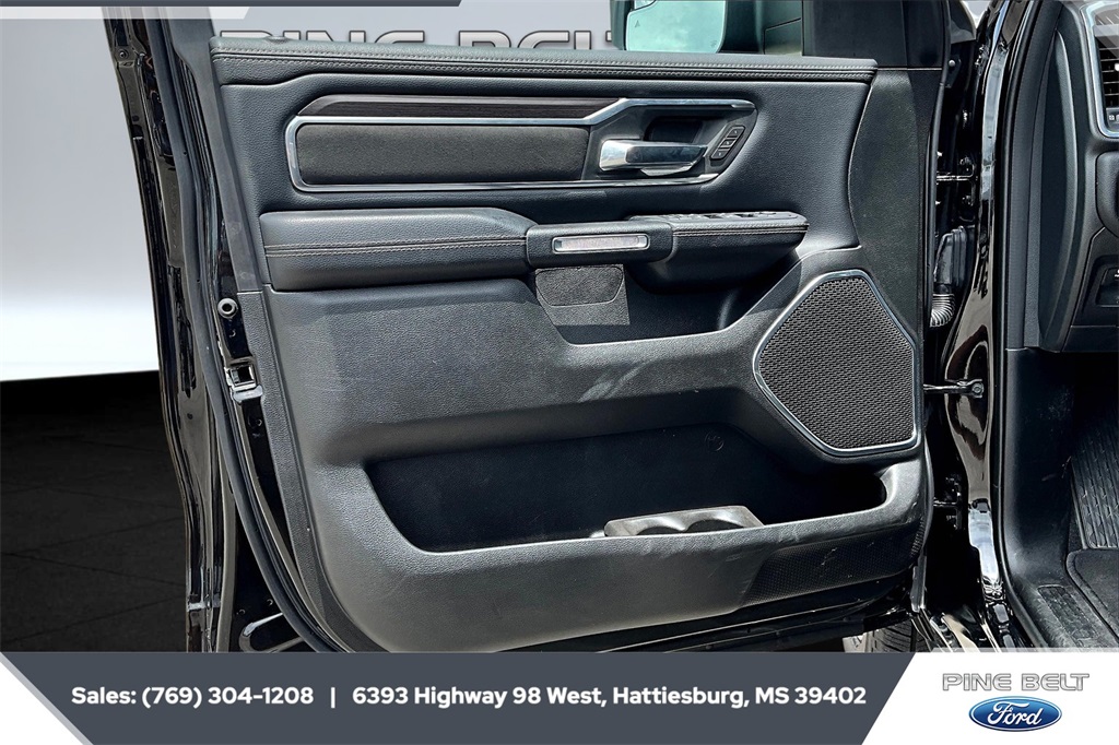 2025 Ram 1500 Laramie photo 15
