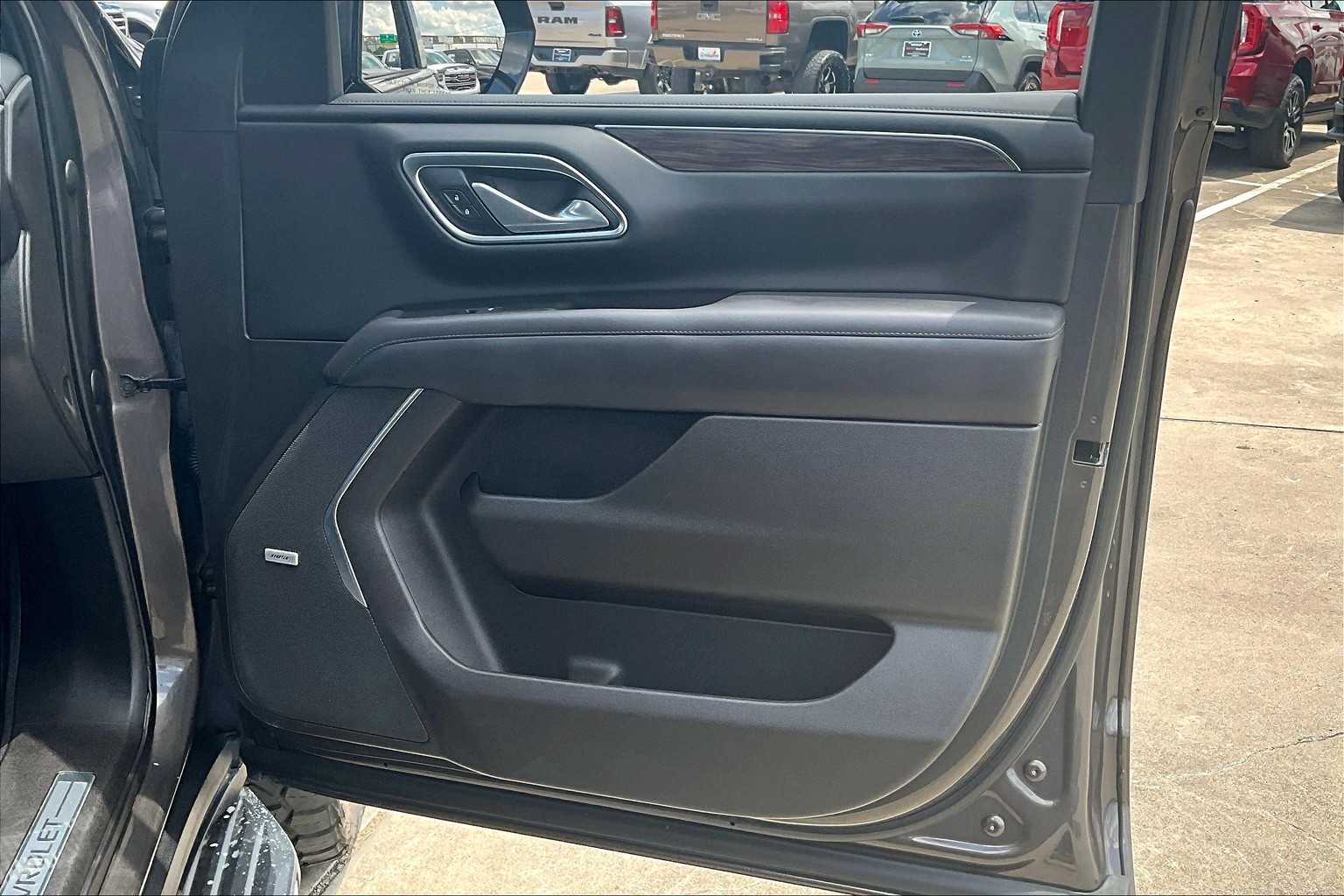 2021 Chevrolet Tahoe LT photo 19