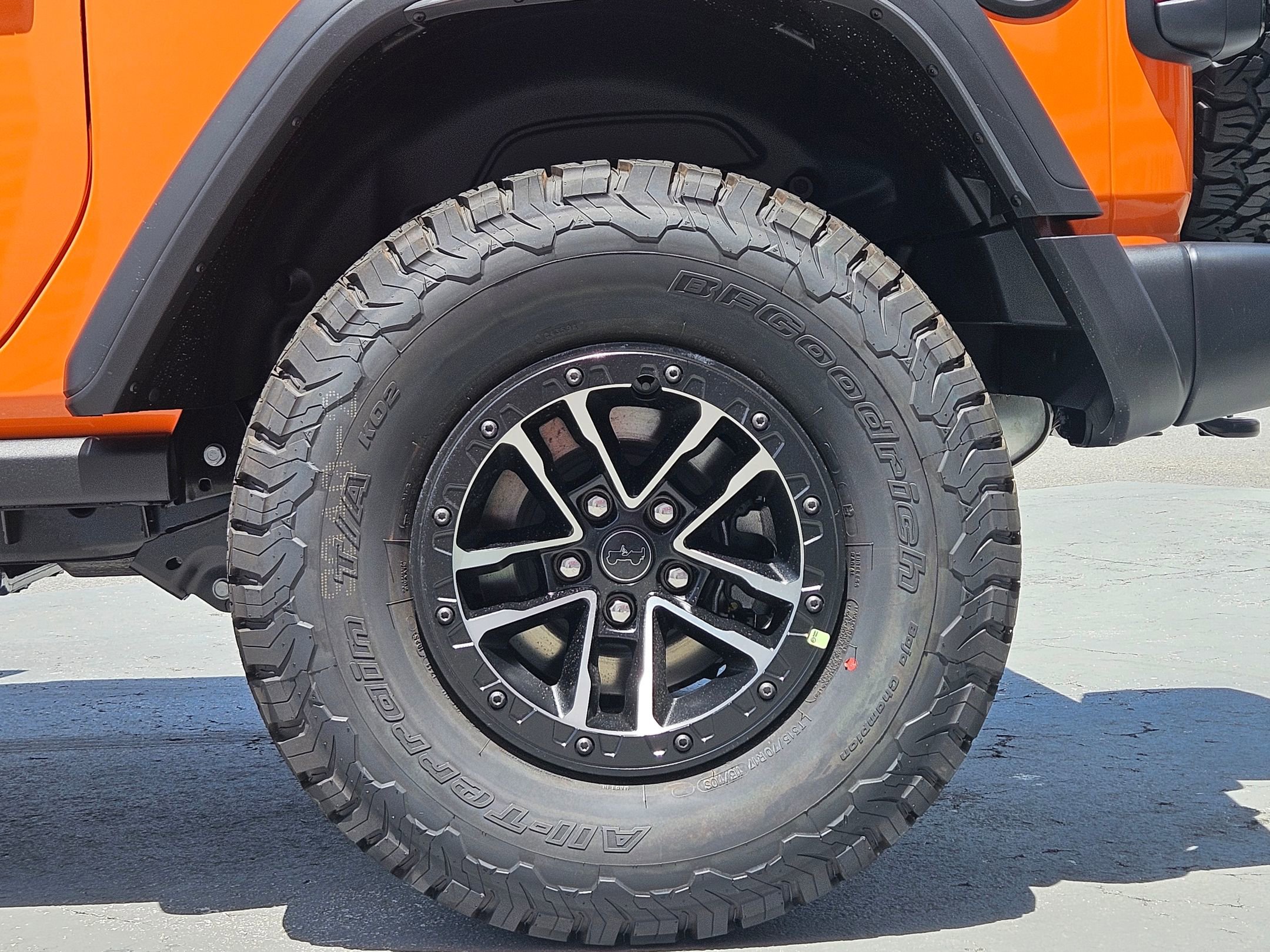 2025 Jeep Wrangler Willys photo 21
